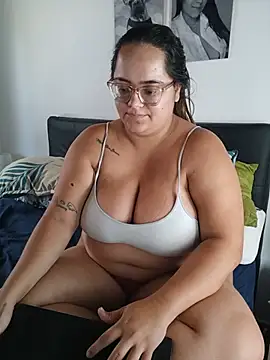 Snapshot of RachellGraham chatting on July 2026 04:39:33 PM RachellGraham online show from July 2026 04:39:33 PM