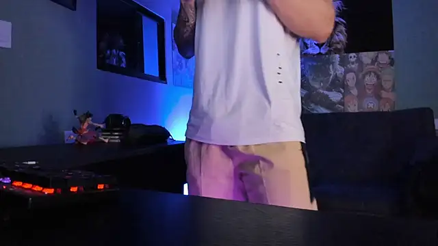 Sisoyalejo420 online show from February 2026 01:10:02 AM