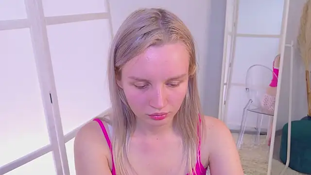 Snapshot of Beatrica_Klein chatting on September 2025 04:08:01 PM Beatrica Klein online show from September 2025 04:08:01 PM