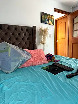 manuela star online show from September 2025 05:38:02 PM