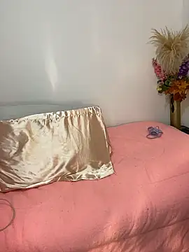 Snapshot of manuela_star chatting on February 2026 01:39:02 AM manuela star online show from February 2026 01:39:02 AM