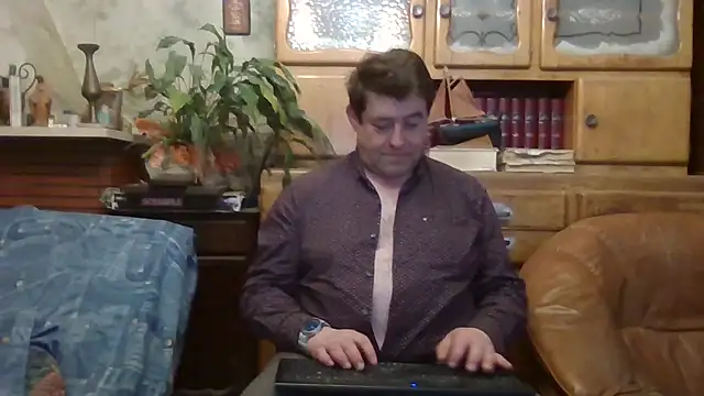 sympatrique online show from February 2025 08:48:02 PM