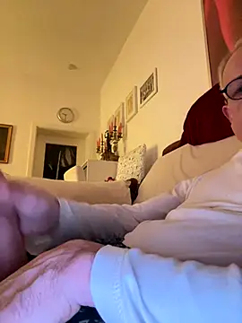 Frank22xx online show from January 2026 08:33:01 PM