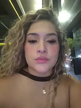 Sara smiiith211 online show from July 2026 11:50:02 PM