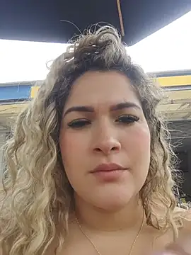 Sara smiiith211 online show from July 2026 04:11:01 PM