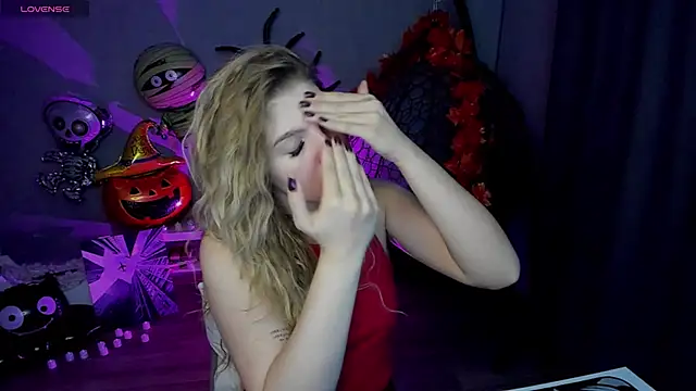 lily williamss online show from October 2025 12:00:01 AM