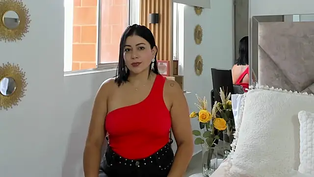 EmilyPeytonn online show from October 2025 12:57:02 PM