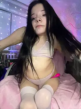 MiniSophiaa online show from January 2025 01:11:01 PM