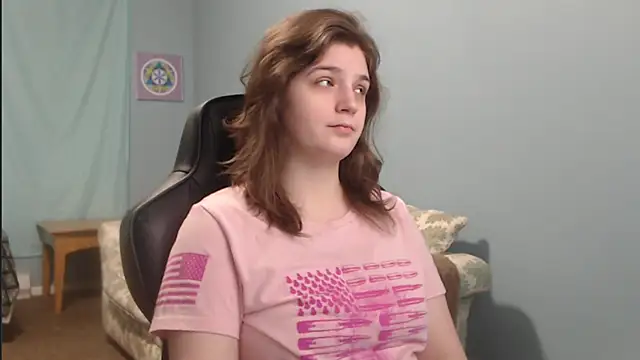 Snapshot of TreeJeanne chatting on December 2024 01:22:02 PM TreeJeanne online show from December 2024 01:22:02 PM