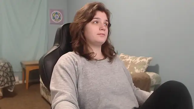 Snapshot of TreeJeanne chatting on December 2024 01:56:02 PM TreeJeanne online show from December 2024 01:56:02 PM