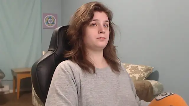 Snapshot of TreeJeanne chatting on January 2025 03:44:01 PM TreeJeanne online show from January 2025 03:44:01 PM