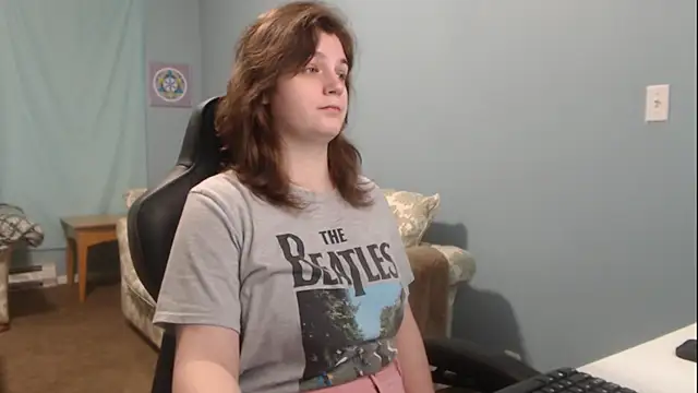 Snapshot of TreeJeanne chatting on January 2025 02:14:02 PM TreeJeanne online show from January 2025 02:14:02 PM