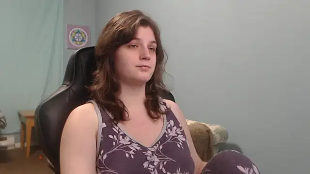 Snapshot of TreeJeanne chatting on February 2025 03:11:01 AM TreeJeanne online show from February 2025 03:11:01 AM