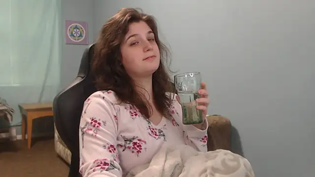 Snapshot of TreeJeanne chatting on March 2025 12:58:02 AM TreeJeanne online show from March 2025 12:58:02 AM