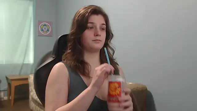 Snapshot of TreeJeanne chatting on March 2025 11:25:01 PM TreeJeanne online show from March 2025 11:25:01 PM