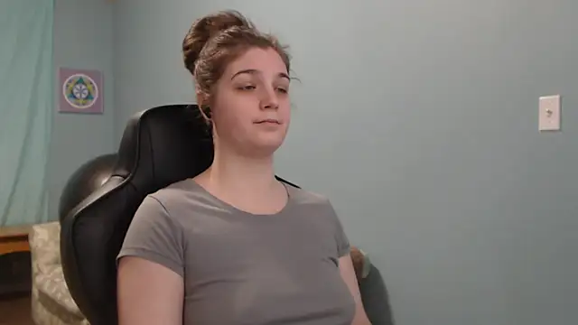 Snapshot of TreeJeanne chatting on March 2025 02:10:01 AM TreeJeanne online show from March 2025 02:10:01 AM