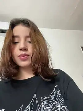 Snapshot of Lia_sex69 chatting on February 2025 02:15:01 AM Lia sex69 online show from February 2025 02:15:01 AM
