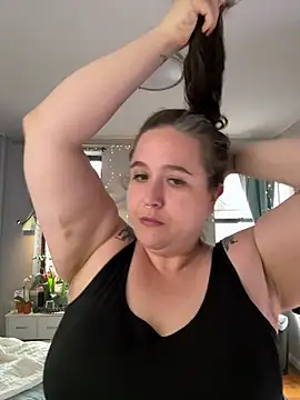 Snapshot of sylviahhh chatting on April 2026 09:34:02 PM sylviahhh online show from April 2026 09:34:02 PM