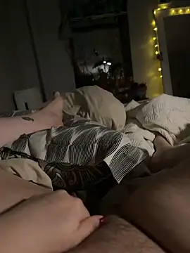 Snapshot of sylviahhh chatting on April 2026 05:18:02 AM sylviahhh online show from April 2026 05:18:02 AM