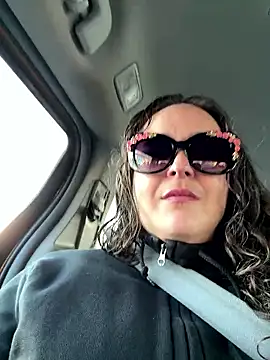 Snapshot of sylviahhh chatting on April 2026 10:54:02 AM sylviahhh online show from April 2026 10:54:02 AM