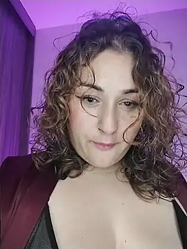 saara queen  online show from November 2025 05:10:02 AM