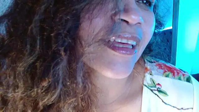 Alma Sexyy online show from February 2025 05:00:01 AM