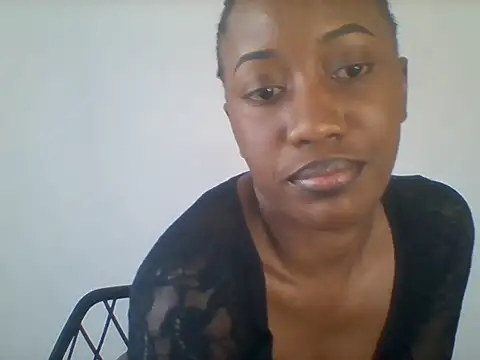Snapshot of Queeen_model chatting on July 2026 11:20:02 AM Queeen model online show from July 2026 11:20:02 AM