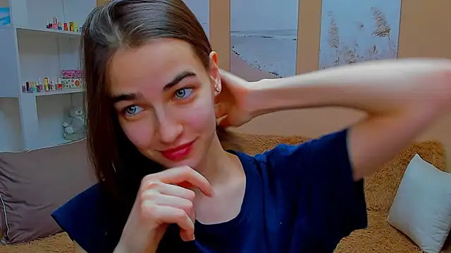 AstoriyaNight online show from February 2025 06:37:02 PM