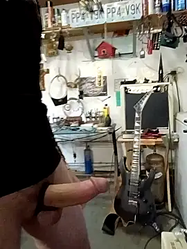 Danialanon online show from November 2025 09:39:01 PM