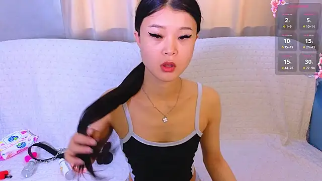 Snapshot of Tina_Kim_ chatting on April 2026 09:34:01 AM Tina Kim online show from April 2026 09:34:01 AM