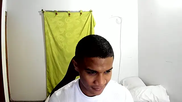 Snapshot of corzoethan chatting on July 2026 05:26:02 PM corzoethan online show from July 2026 05:26:02 PM