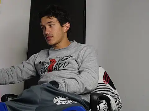 FelipheLive online show from October 2025 07:09:02 AM