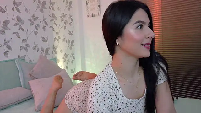 Snapshot of Nathaly-Lopez chatting on June 2026 03:22:02 PM Nathaly-Lopez online show from June 2026 03:22:02 PM