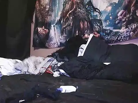 Snapshot of HighCityHoney chatting on March 2025 08:48:01 PM HighCityHoney online show from March 2025 08:48:01 PM