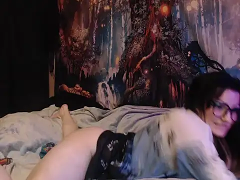 HighCityHoney online show from November 2025 09:20:01 PM