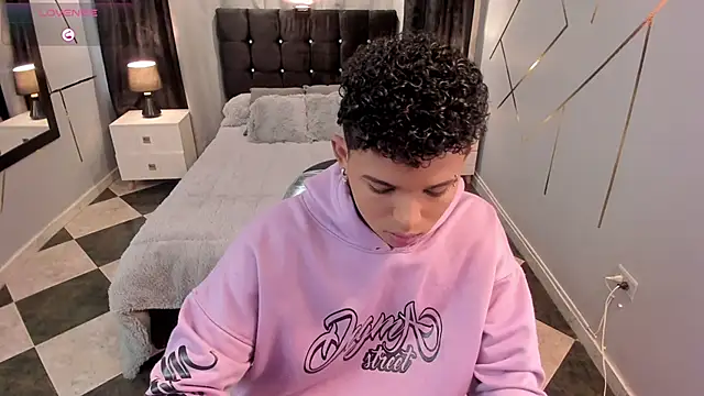 Noah Smith04 online show from March 2025 01:29:01 PM