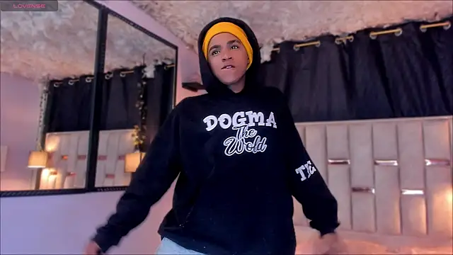 Noah Smith04 online show from November 2025 02:50:01 PM