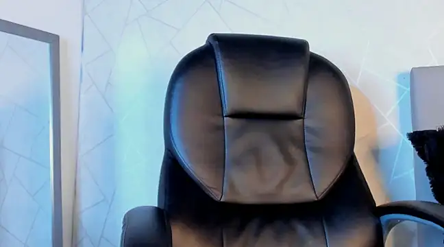 NoahhBrown online show from February 2025 05:11:02 AM