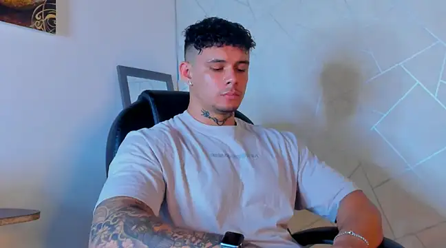 NoahhBrown online show from February 2025 03:26:02 AM