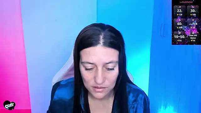 Saskyaa online show from December 2025 03:01:01 AM