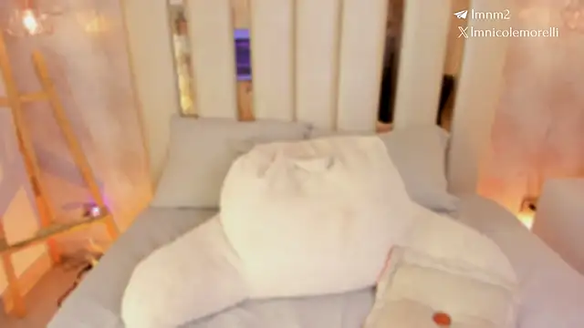 Nicolemorelli2 online show from May 2026 07:41:01 PM
