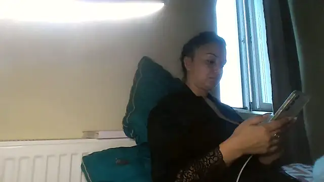 Snapshot of Linusya chatting on September 2025 02:49:02 PM Linusya online show from September 2025 02:49:02 PM