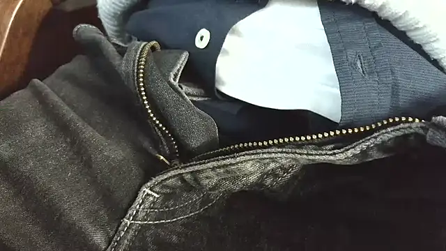 smoothandtiny online show from April 2026 08:12:02 AM