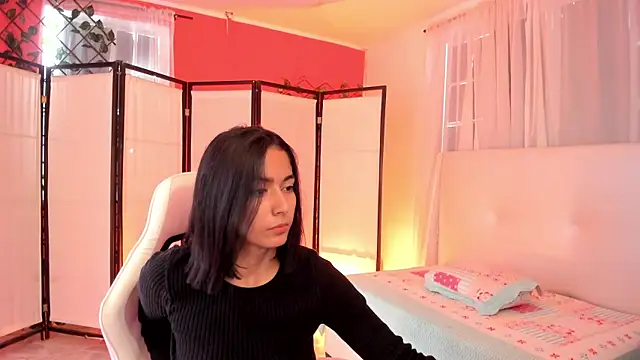 your khloe online show from November 2025 01:33:02 PM