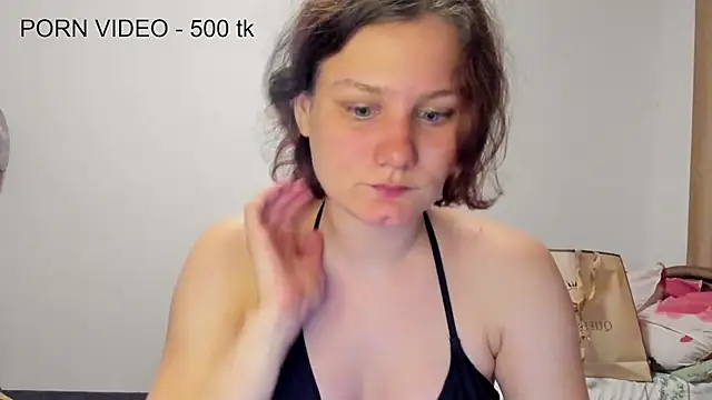 Snapshot of Charlotte_wow chatting on May 2026 06:25:01 PM Charlotte wow online show from May 2026 06:25:01 PM