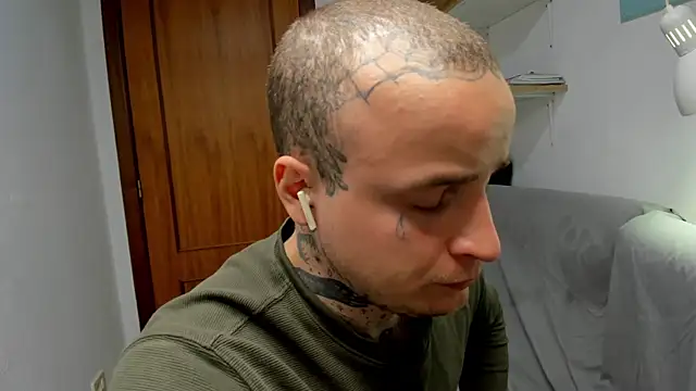 layneinchains online show from April 2026 01:09:02 PM