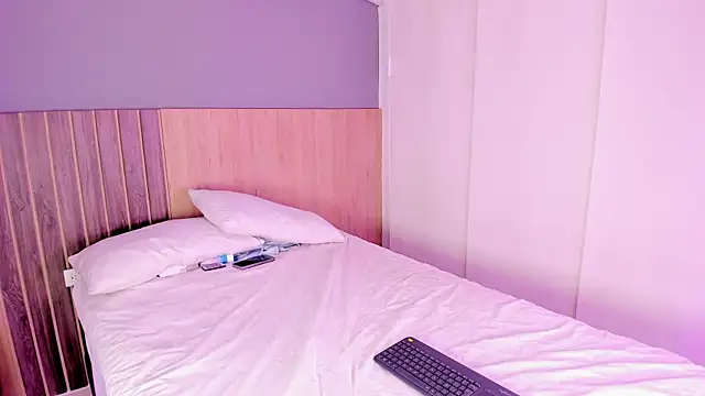 hannnasmith online show from December 2025 03:12:01 AM