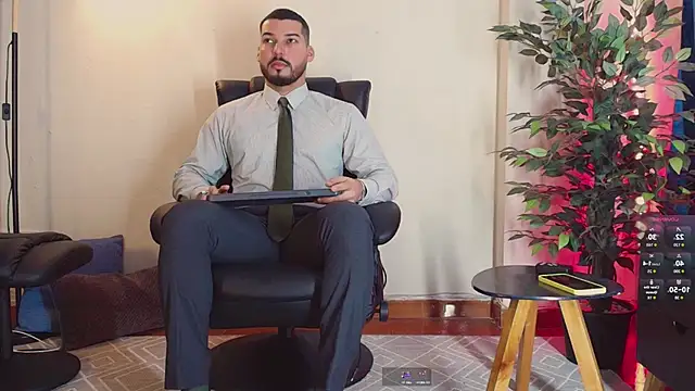 HenryBenso online show from September 2025 05:45:01 PM