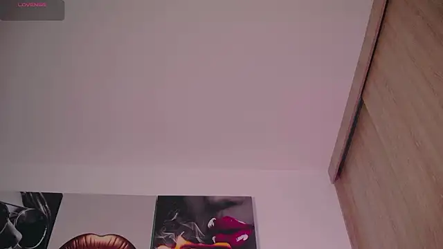 aidaadams online show from September 2025 11:14:01 AM