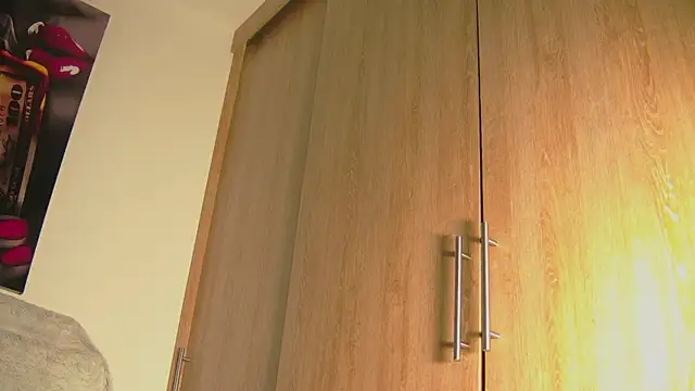 aidaadams online show from October 2025 11:07:02 AM